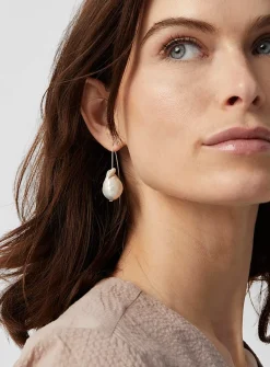The Pearl 052 earrings