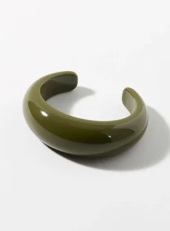 Thick open bangle
