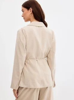 Thin belt flowy hammered blazer