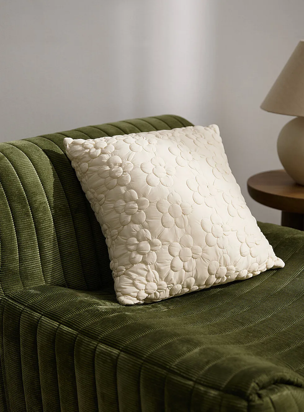 Thin canvas quilted floral removable-cover cushion