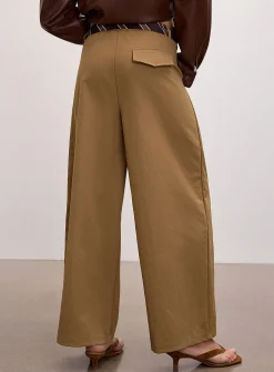 Tie-belt stretch twill barrel-leg pant