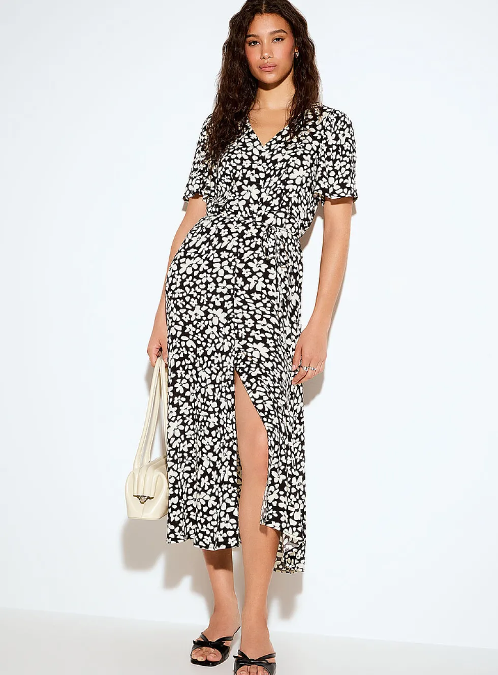 Tie-cord flowy button-up maxi dress