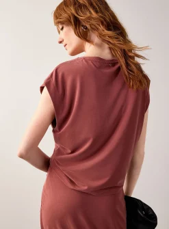 Tie-waist flowy T-shirt
