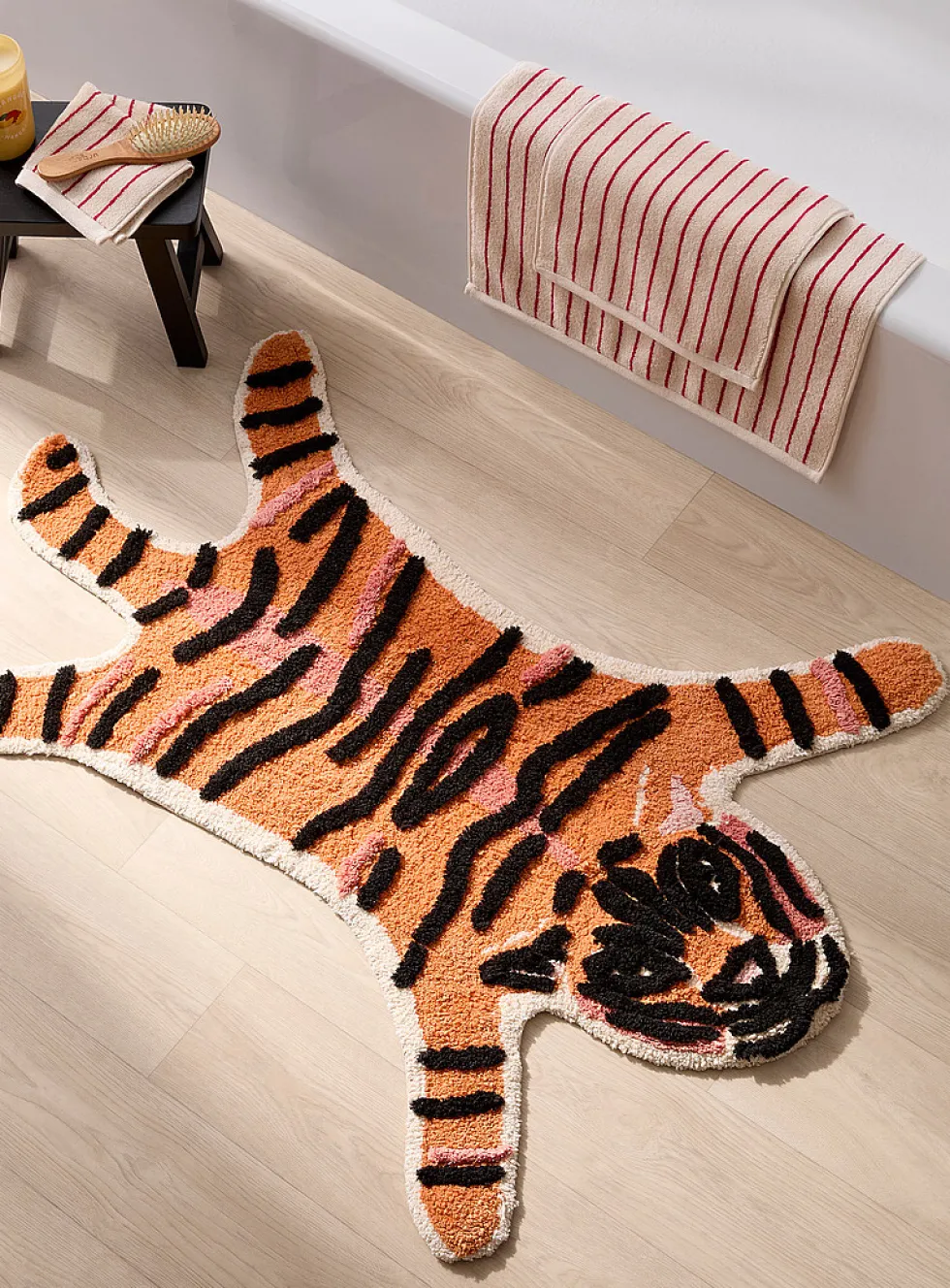 Tiger bath mat