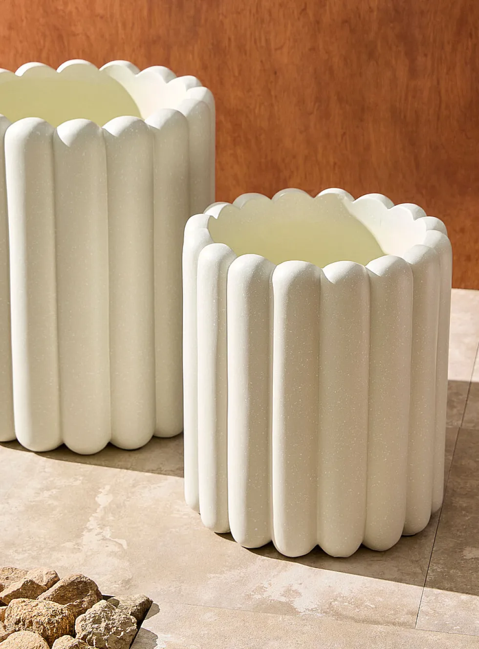 Tiramisu banded indoor/outdoor planter