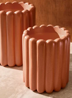 Tiramisu banded indoor/outdoor planter