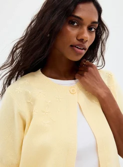 Tone-on-tone embroidery open cardigan
