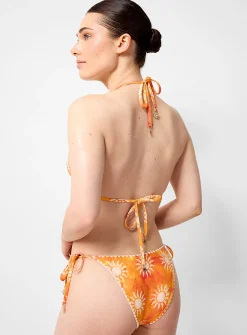 Topstitching and charms bikini