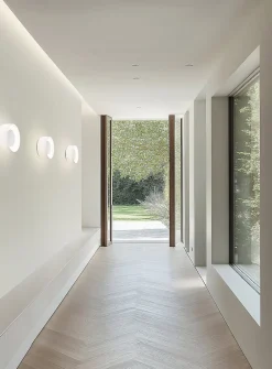 Totem white wall sconce