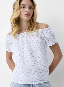 Touch of linen off-the-shoulder T-shirt