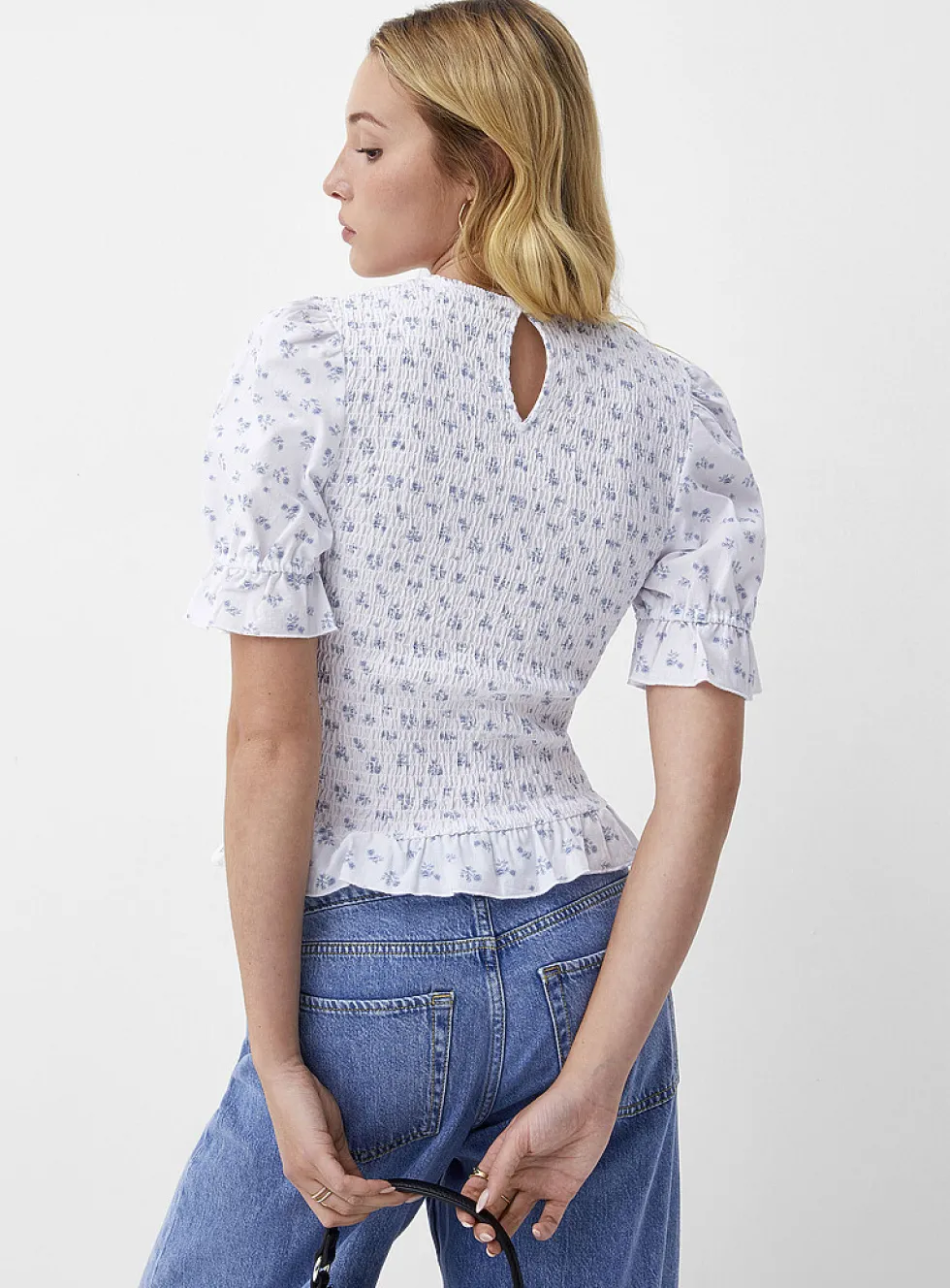 Touch of linen puff-sleeve smocked blouse