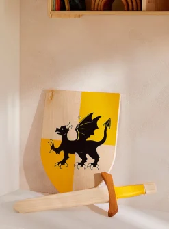 Toy dragon shield and sword set