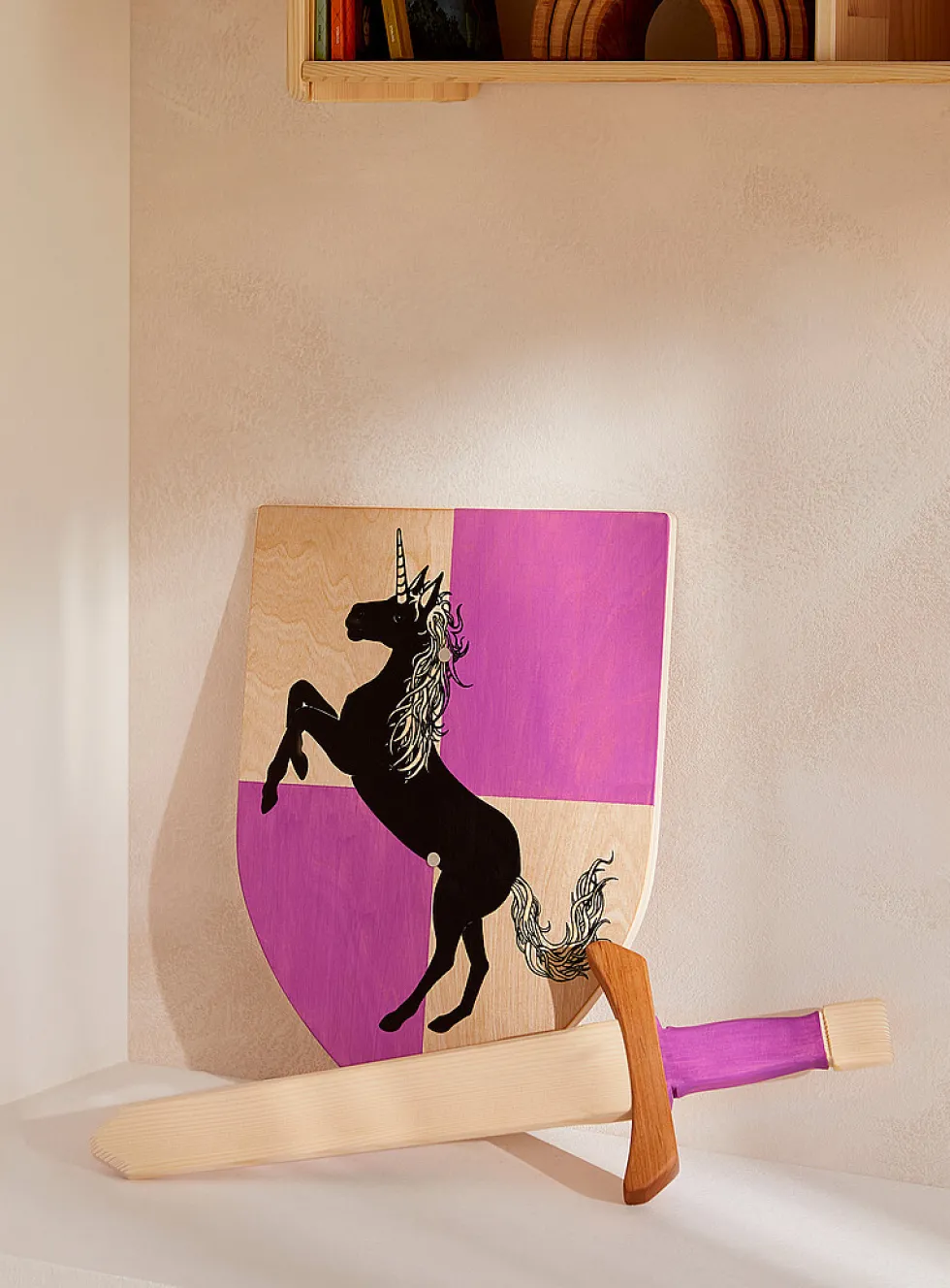 Toy unicorn shield and sword set
