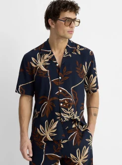 Traced flower camp shirt