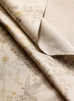 Tree branches coated tablecloth