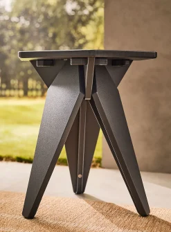 Tripod outdoor accent table