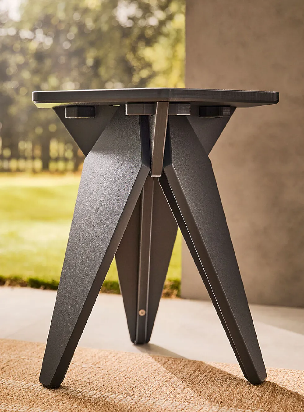 Tripod outdoor accent table