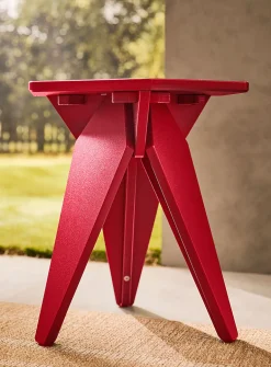 Tripod outdoor accent table