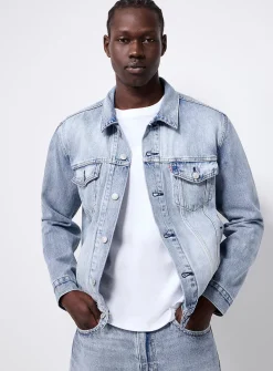 Trucker jean jacket