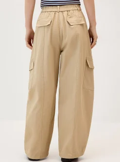 Twill barrel-leg cargo pant