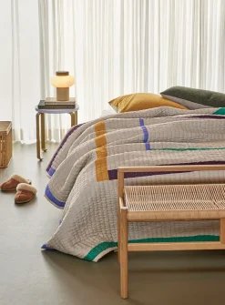 Twist colour block quilted bedspread