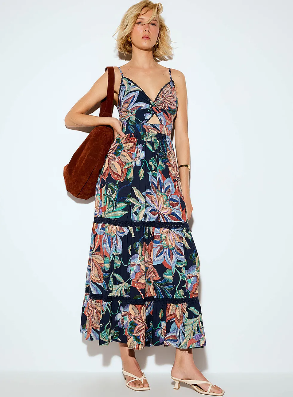 Twist detail maxi dress