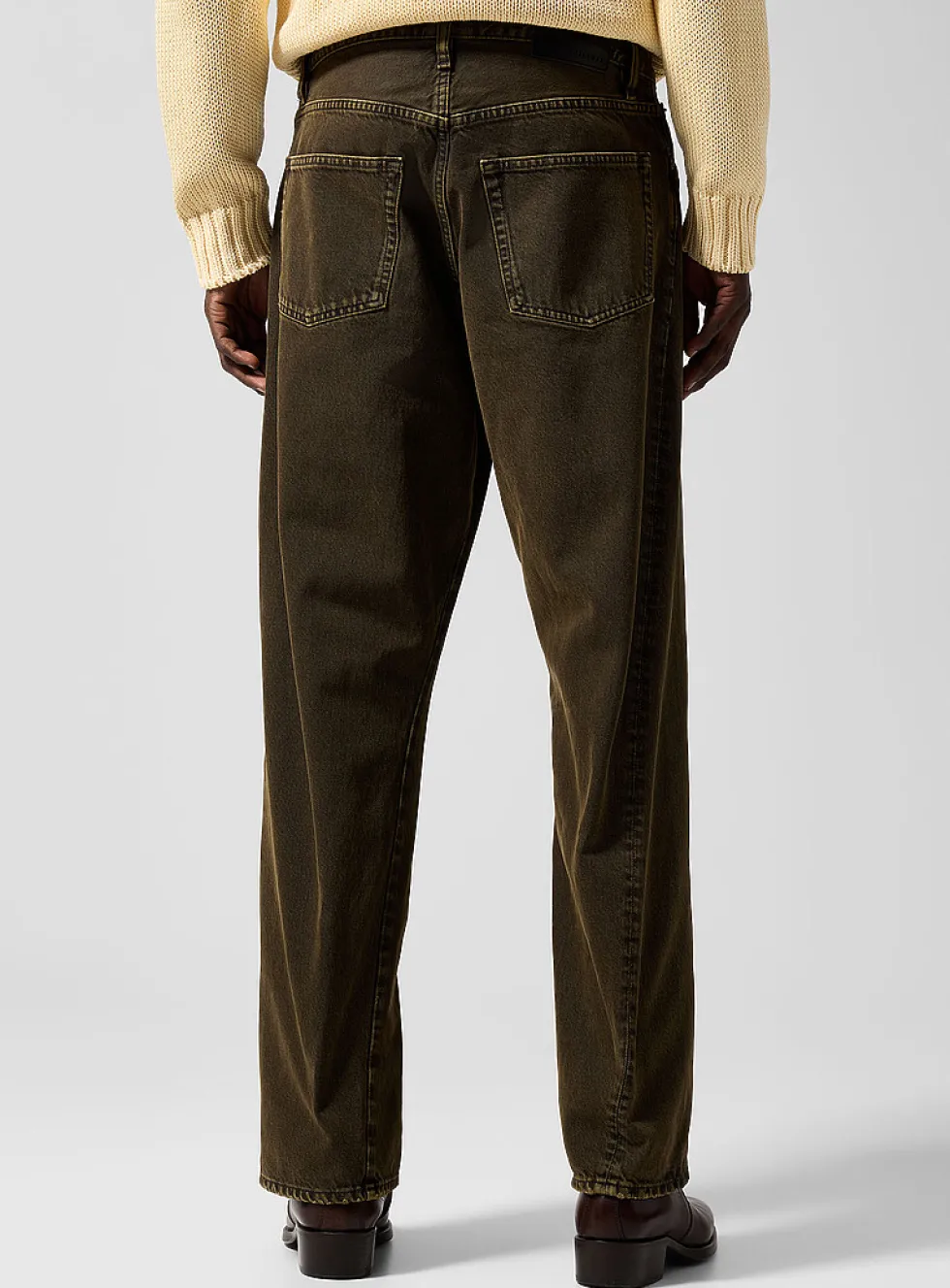 Twisted khaki jean