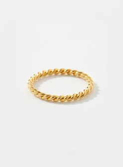 Twisted ring