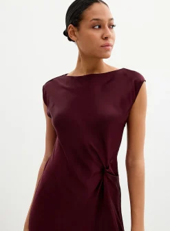 Twisted waist satiny dress