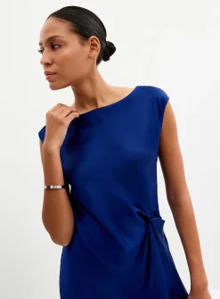 Twisted waist satiny dress