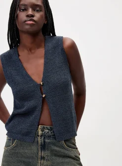 Two bead buttons sweater vest
