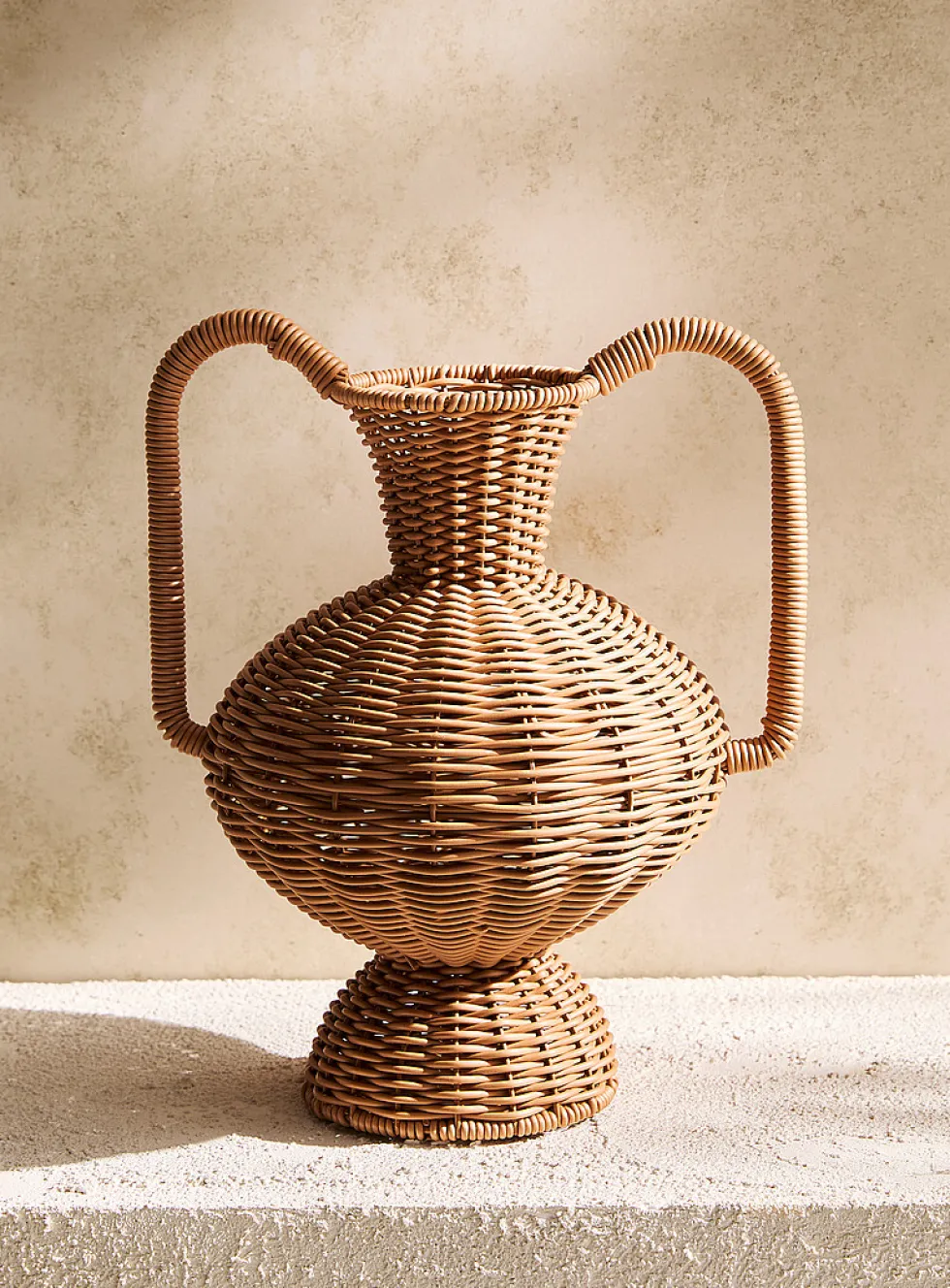 Two-handled rattan effect vase