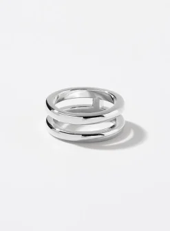 Two-hoop ring
