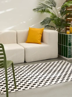 Two-texture checkerboard outdoor rug