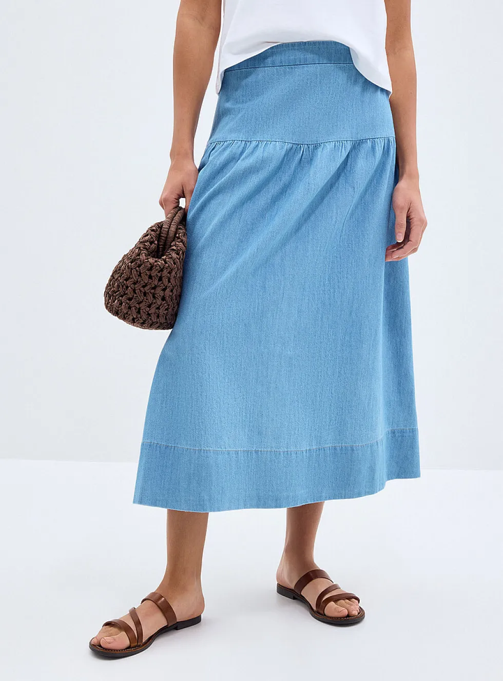 Two-tiered light denim skirt