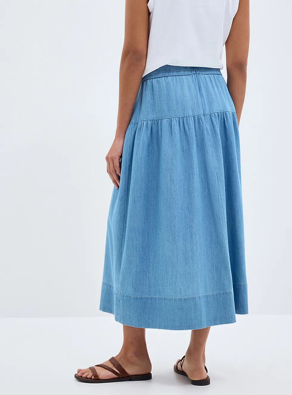 Two-tiered light denim skirt