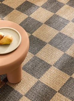 Two-tone checkerboard outdoor rug