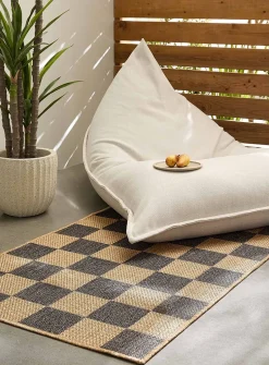 Two-tone checkerboard outdoor rug