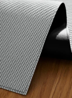 Two-tone placemat