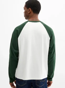 Two-tone raglan T-shirt