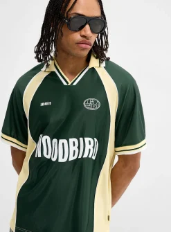 Two-tone soccer jersey
