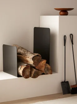 U log stand