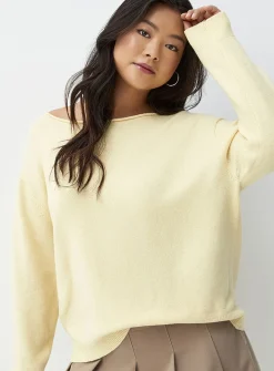 Ultra-soft boat-collar sweater