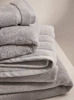Ultra-soft Turkish cotton towels