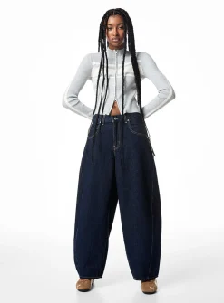 Ultra-wide-leg barrel-leg jean
