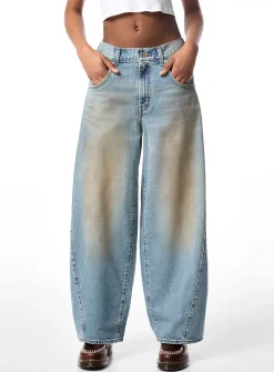 Ultra-wide-leg barrel-leg jean