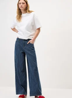 Ultra-wide-leg boyfriend jean