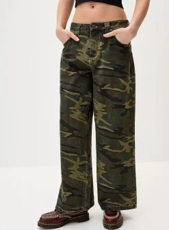 Ultra-wide-leg boyfriend jean