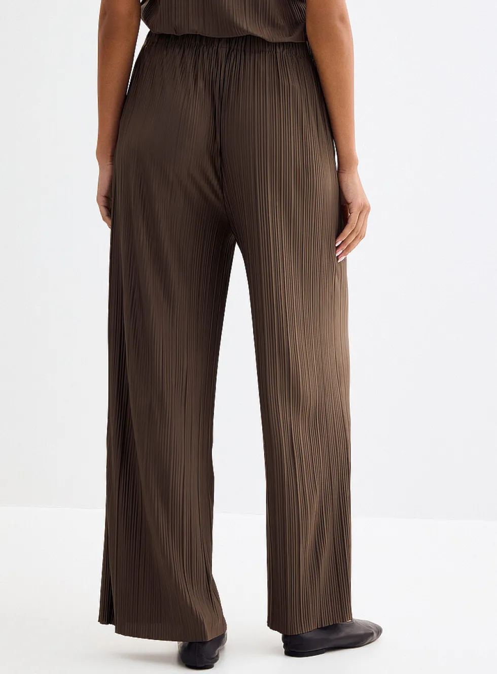 Uma elastic waist pleated pant