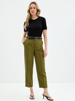 Universal belted fluid pant